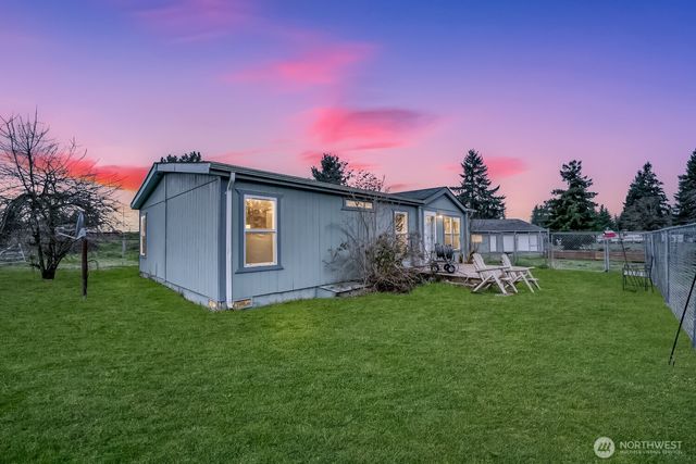 28320 13th Avenue E, Roy, WA 98580