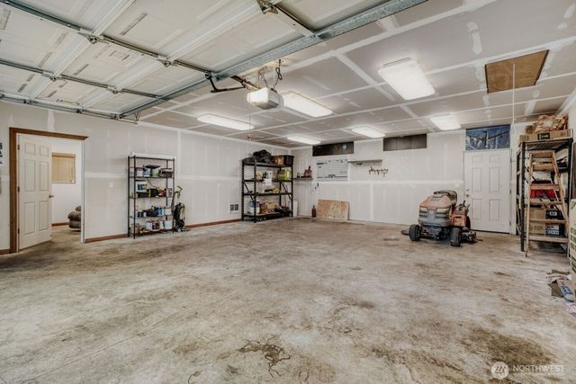 28320 13th Avenue E, Roy, WA 98580