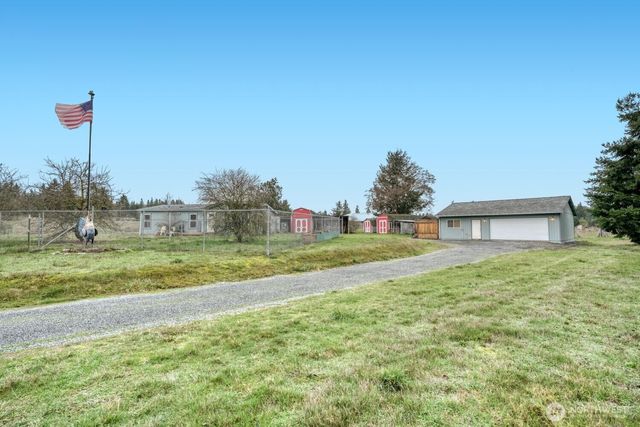 28320 13th Avenue E, Roy, WA 98580