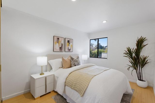 20012 Northcrest Square, Cupertino, CA 95014