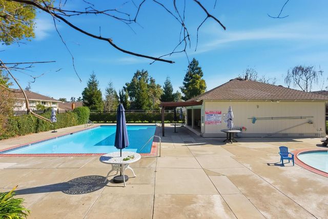 20012 Northcrest Square, Cupertino, CA 95014
