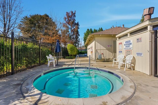 20012 Northcrest Square, Cupertino, CA 95014