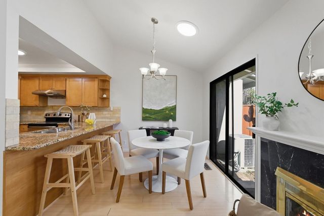 20012 Northcrest Square, Cupertino, CA 95014