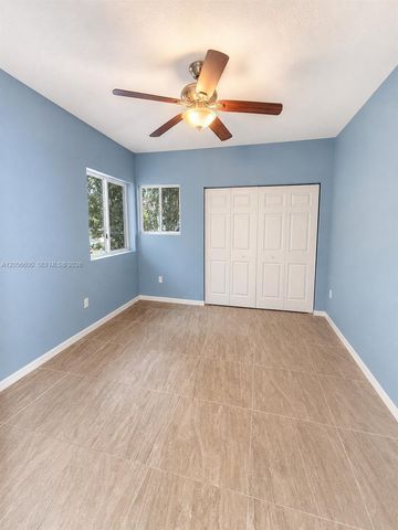 1690 SE 24th Ct, Homestead, FL 33035