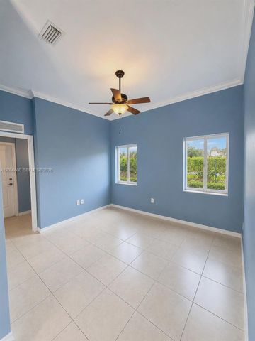 1690 SE 24th Ct, Homestead, FL 33035
