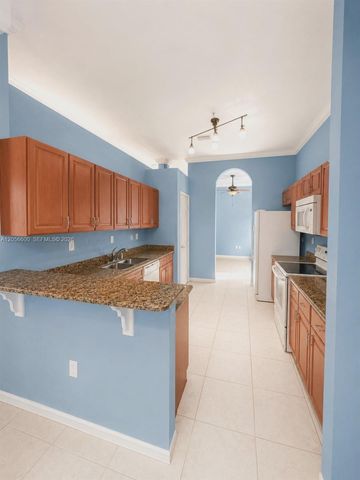 1690 SE 24th Ct, Homestead, FL 33035