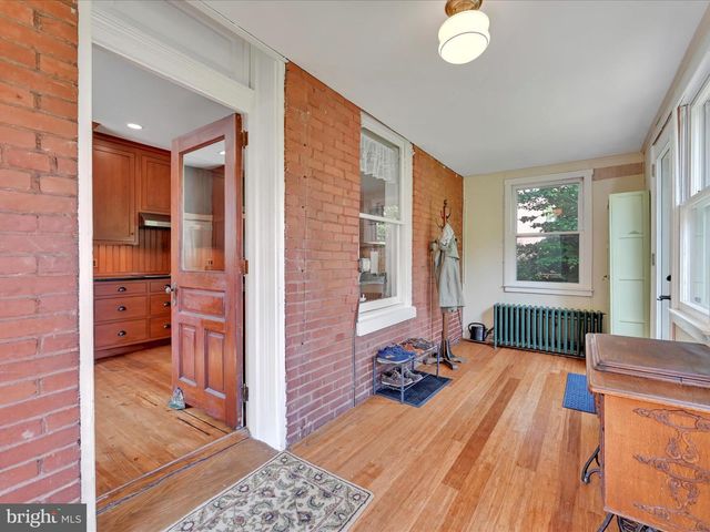 136 MILLER ST, Strasburg, PA 17579