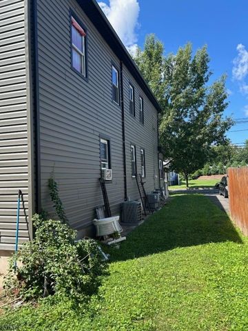 44 Second St, Somerville Boro, NJ 08876