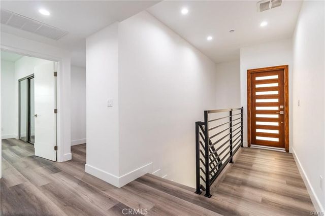 2150 S West View, Los Angeles, CA 90016