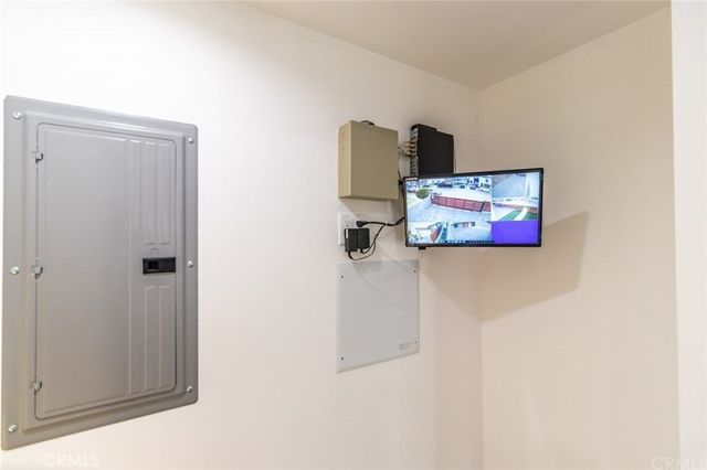 2150 S West View, Los Angeles, CA 90016
