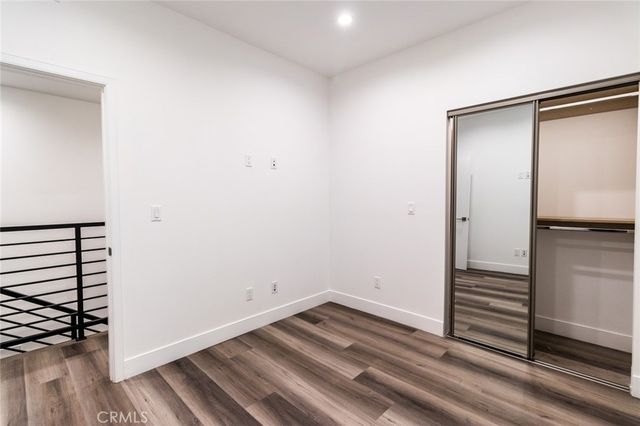 2150 S West View, Los Angeles, CA 90016