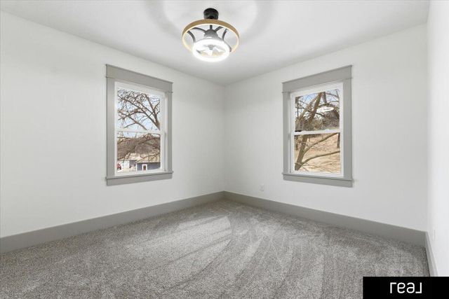 19378 Mudhollow Road, Council Bluffs, IA 51503