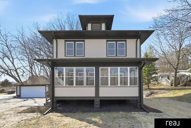 19378 Mudhollow Road, Council Bluffs, IA 51503