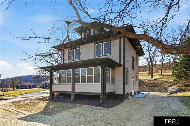 19378 Mudhollow Road, Council Bluffs, IA 51503