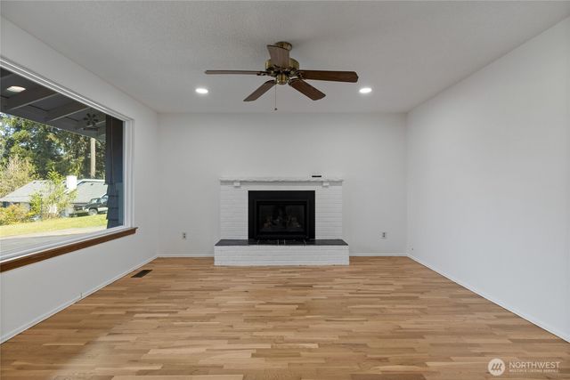 9313 112th Street Ct SW, Lakewood, WA 98498