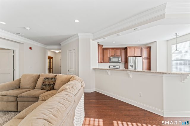 1211 Brookside Court 1211, Newtown, CT 06470