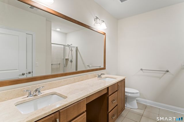 1211 Brookside Court 1211, Newtown, CT 06470