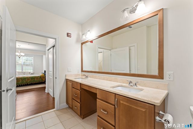 1211 Brookside Court 1211, Newtown, CT 06470