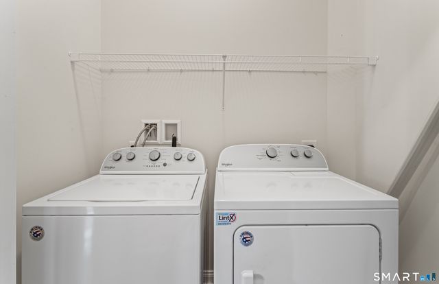 1211 Brookside Court 1211, Newtown, CT 06470