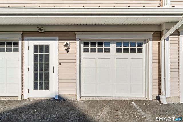 1211 Brookside Court 1211, Newtown, CT 06470