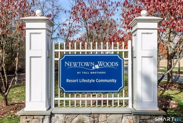 1211 Brookside Court 1211, Newtown, CT 06470