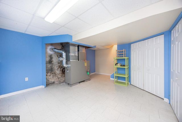 8 PILGRIM LN, Drexel Hill, PA 19026