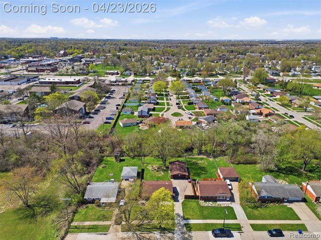 33143 Vista Way, Fraser, MI 48026