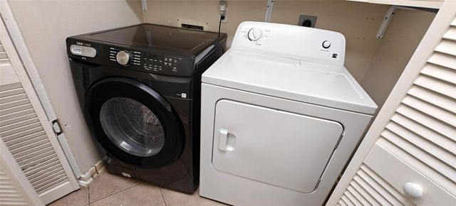 10203 Ripple Lake Drive, Houston, TX 77065