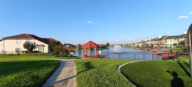 10203 Ripple Lake Drive, Houston, TX 77065