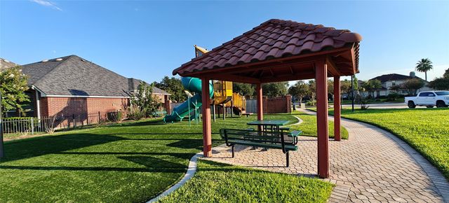 10203 Ripple Lake Drive, Houston, TX 77065