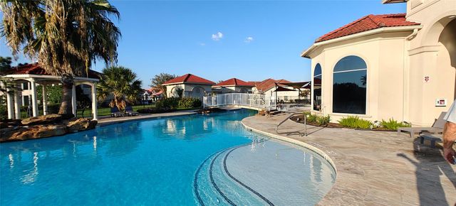 10203 Ripple Lake Drive, Houston, TX 77065