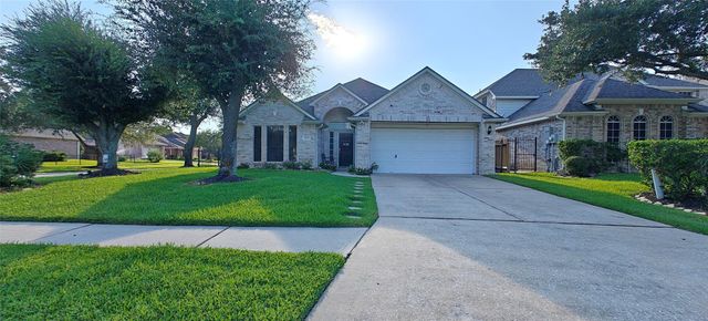 10203 Ripple Lake Drive, Houston, TX 77065