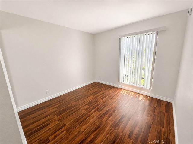 15051 Chatsworth St, San Fernando, CA 91345