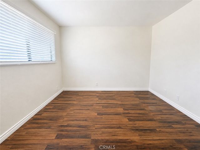 15051 Chatsworth St, San Fernando, CA 91345