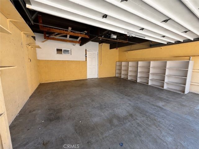 15051 Chatsworth St, San Fernando, CA 91345