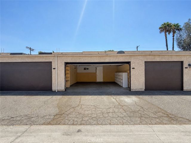 15051 Chatsworth St, San Fernando, CA 91345
