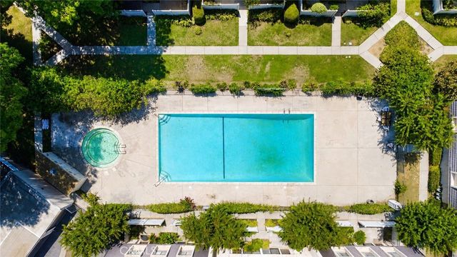 15051 Chatsworth St, San Fernando, CA 91345