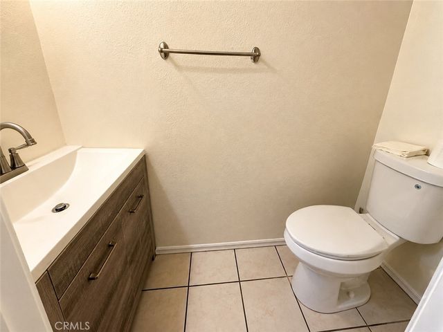 15051 Chatsworth St, San Fernando, CA 91345