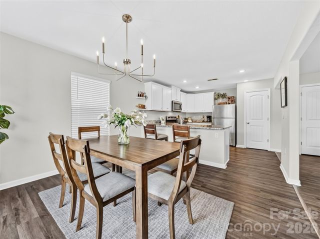 8128 Derby Woods Lane, Charlotte, NC 28214
