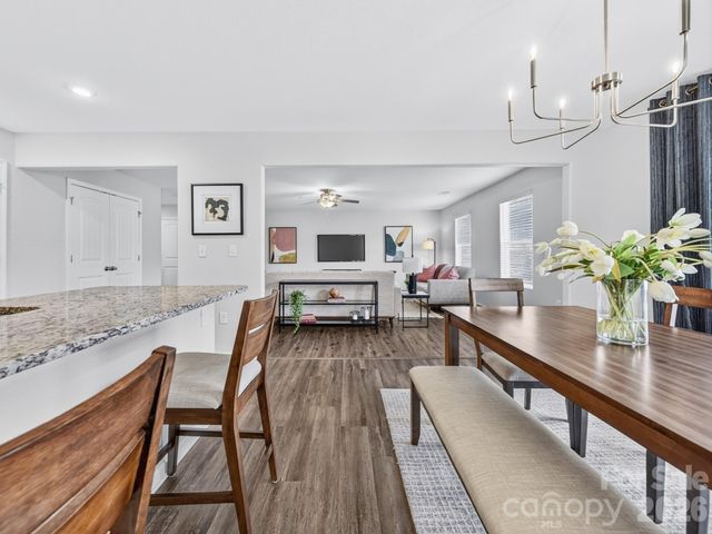 8128 Derby Woods Lane, Charlotte, NC 28214