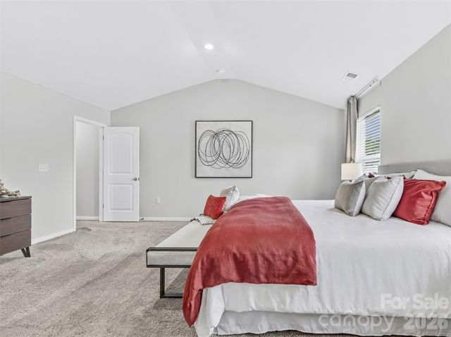 8128 Derby Woods Lane, Charlotte, NC 28214