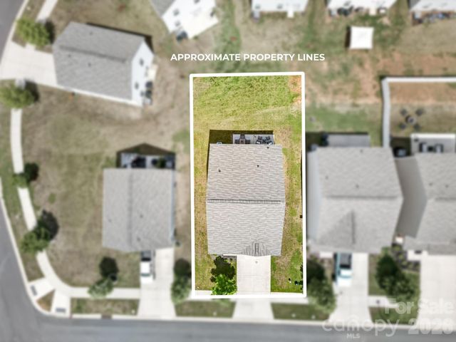 8128 Derby Woods Lane, Charlotte, NC 28214