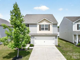 8128 Derby Woods Lane, Charlotte, NC 28214
