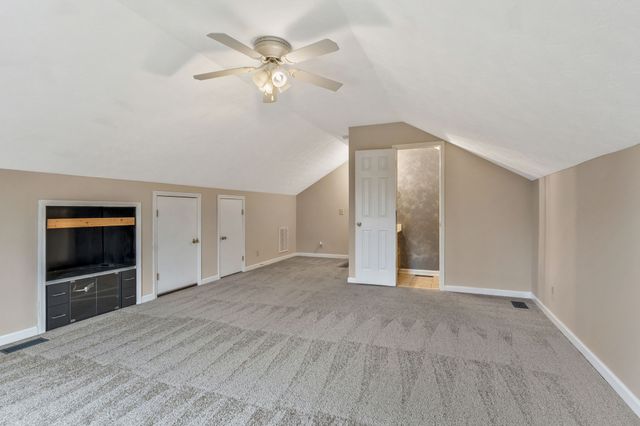 3729 Calista Rd, Cross Plains, TN 37049