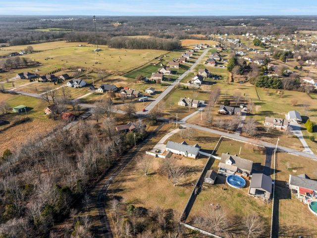 3729 Calista Rd, Cross Plains, TN 37049
