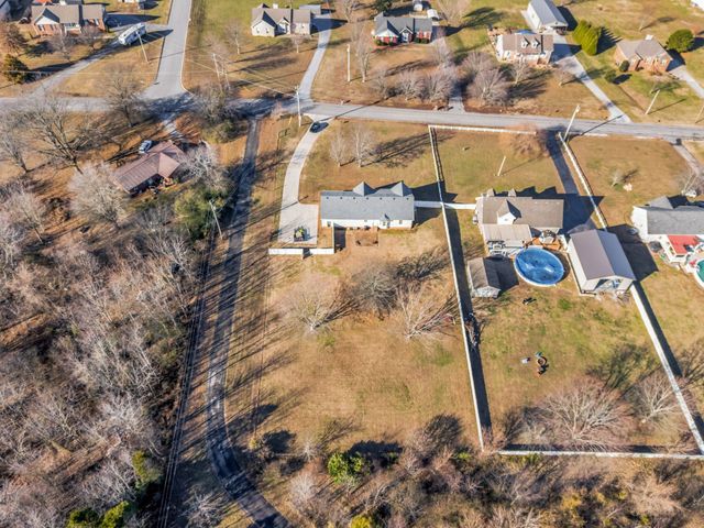 3729 Calista Rd, Cross Plains, TN 37049