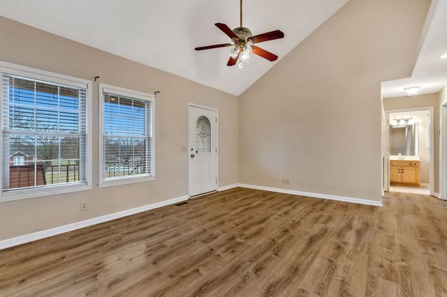 3729 Calista Rd, Cross Plains, TN 37049