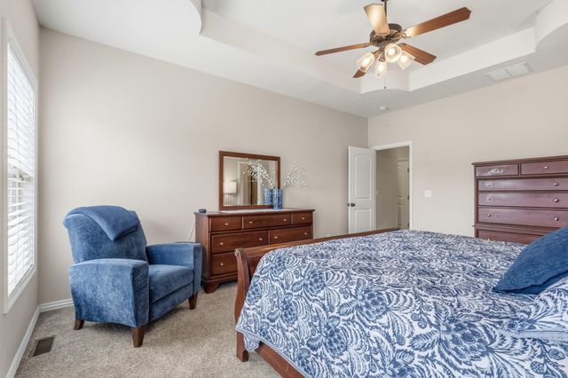 1646 N Waterstone Avenue, Springfield, MO 65802