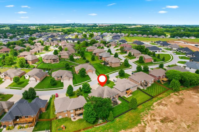 1646 N Waterstone Avenue, Springfield, MO 65802