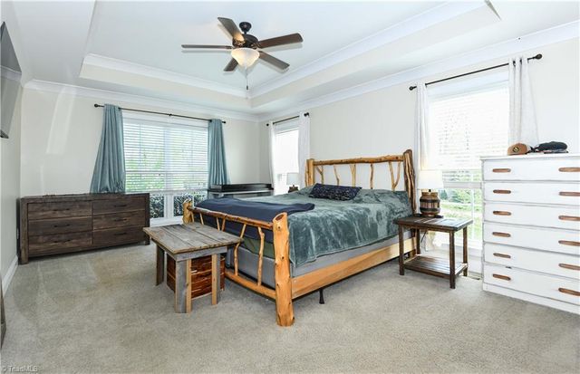 5609 Crooked Oak Drive, Summerfield, NC 27358